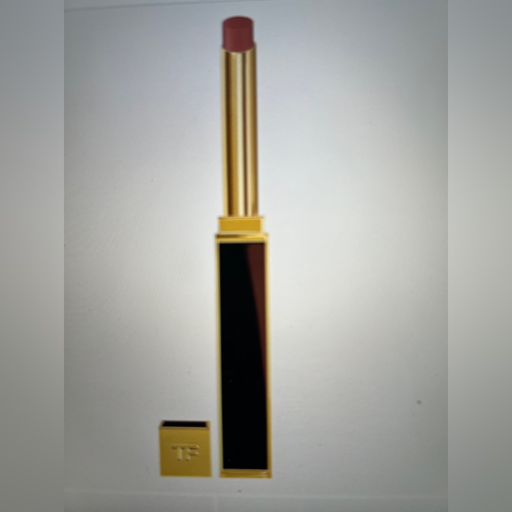 Tom Ford Lipstick color 100
